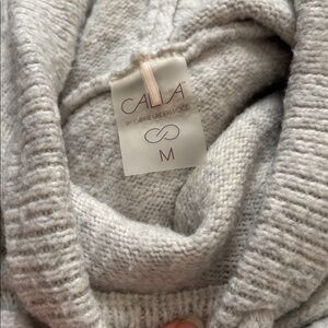 CALIA by Carrie Underwood Light Gray Knit Sweater